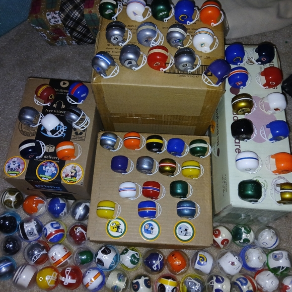 Official Vintage 1970s NFL Mini Helmets - Picture 4 of 12
